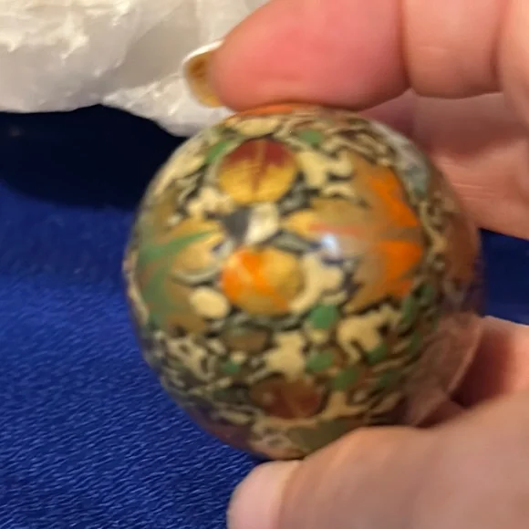 Handcrafted Floral Decorative Egg. Vintage - Picture 5 of 6